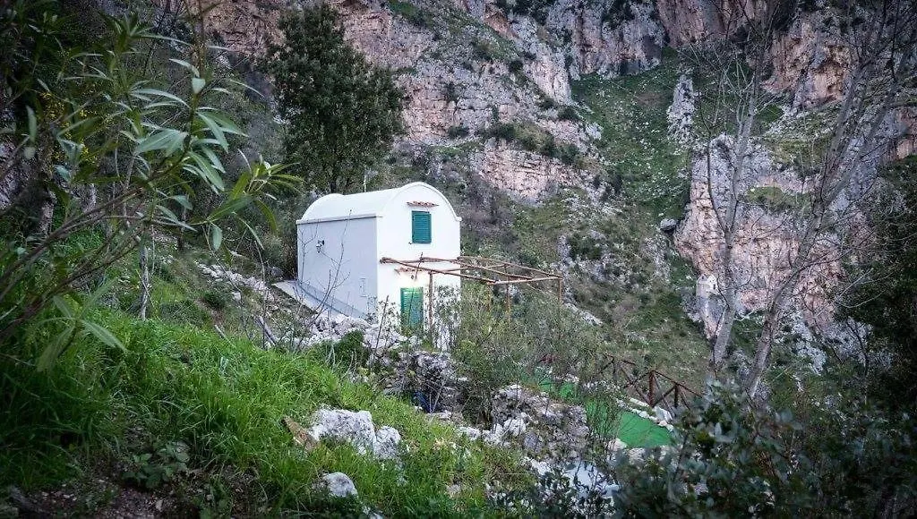 La Casetta Nel Bosco, أمالفي 0*,  إيطاليا