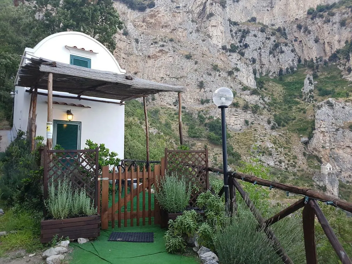 La Casetta Nel Bosco, أمالفي إيطاليا